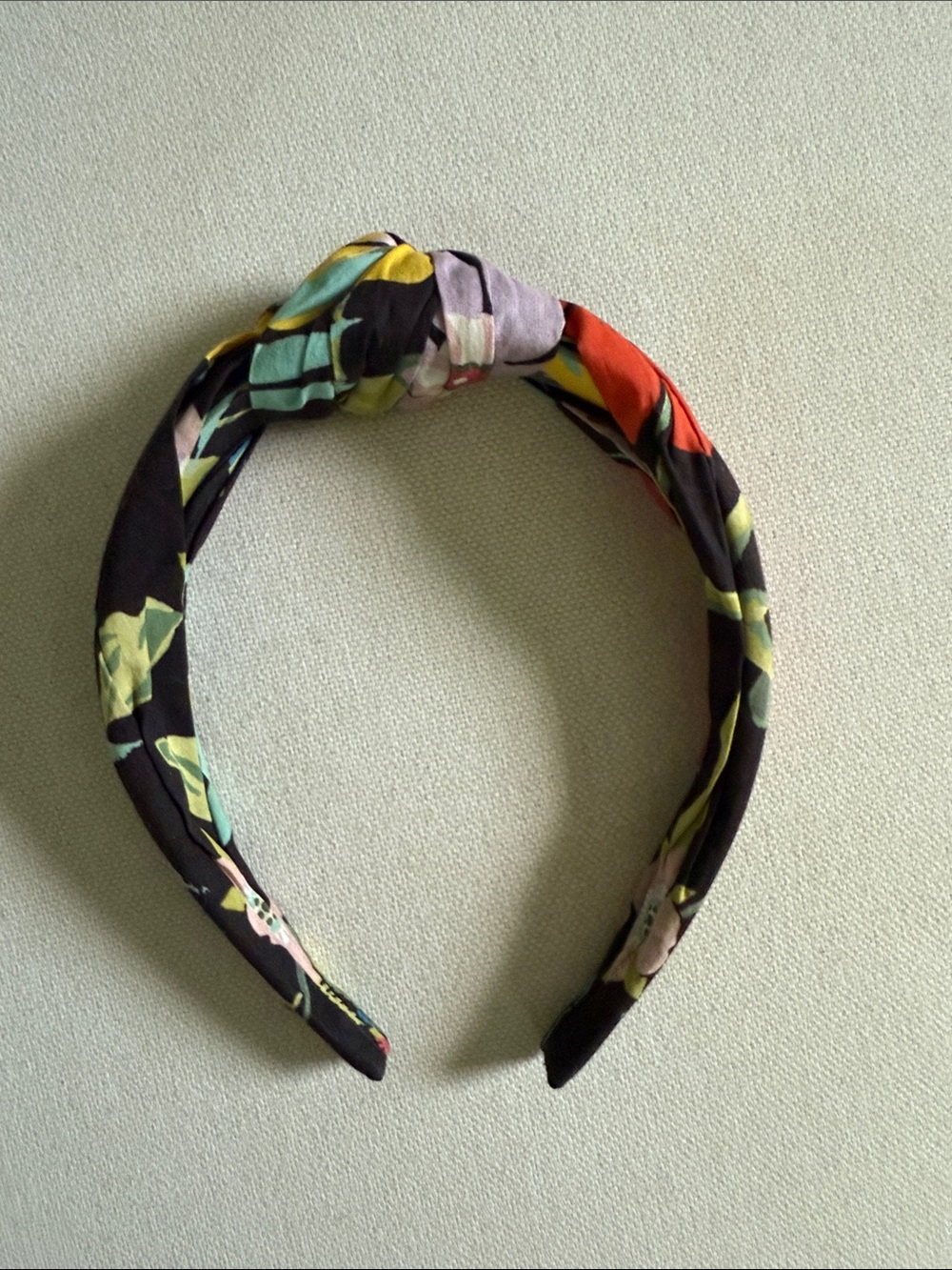 Floral Print Knotted Headband in Black and Multicolor